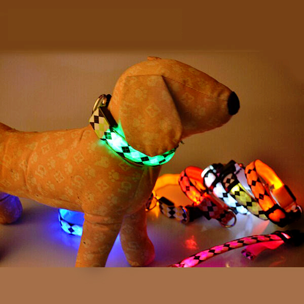 LED USB可再充电的狗项圈闪动的宠物用品为促销